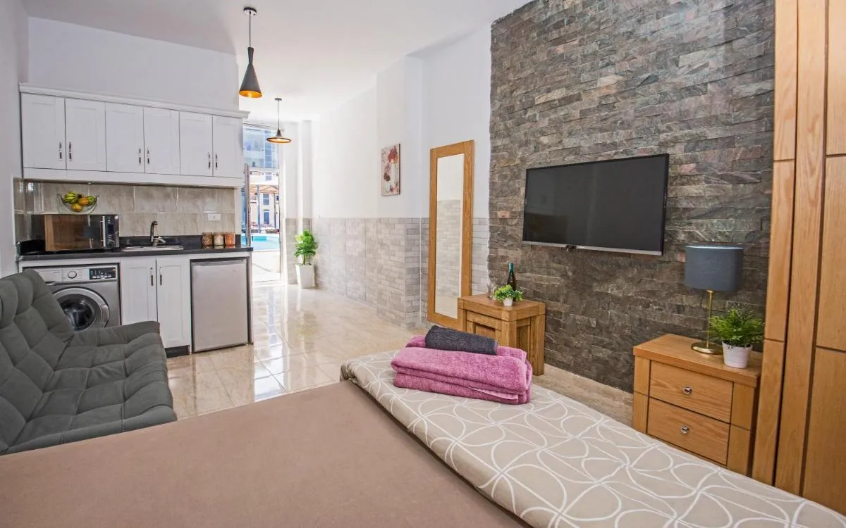 Image 4 of Poolside With Patio Near El Gouna – 2 x Large Pools & Kitchen – European Standards – Tiba Resort P4