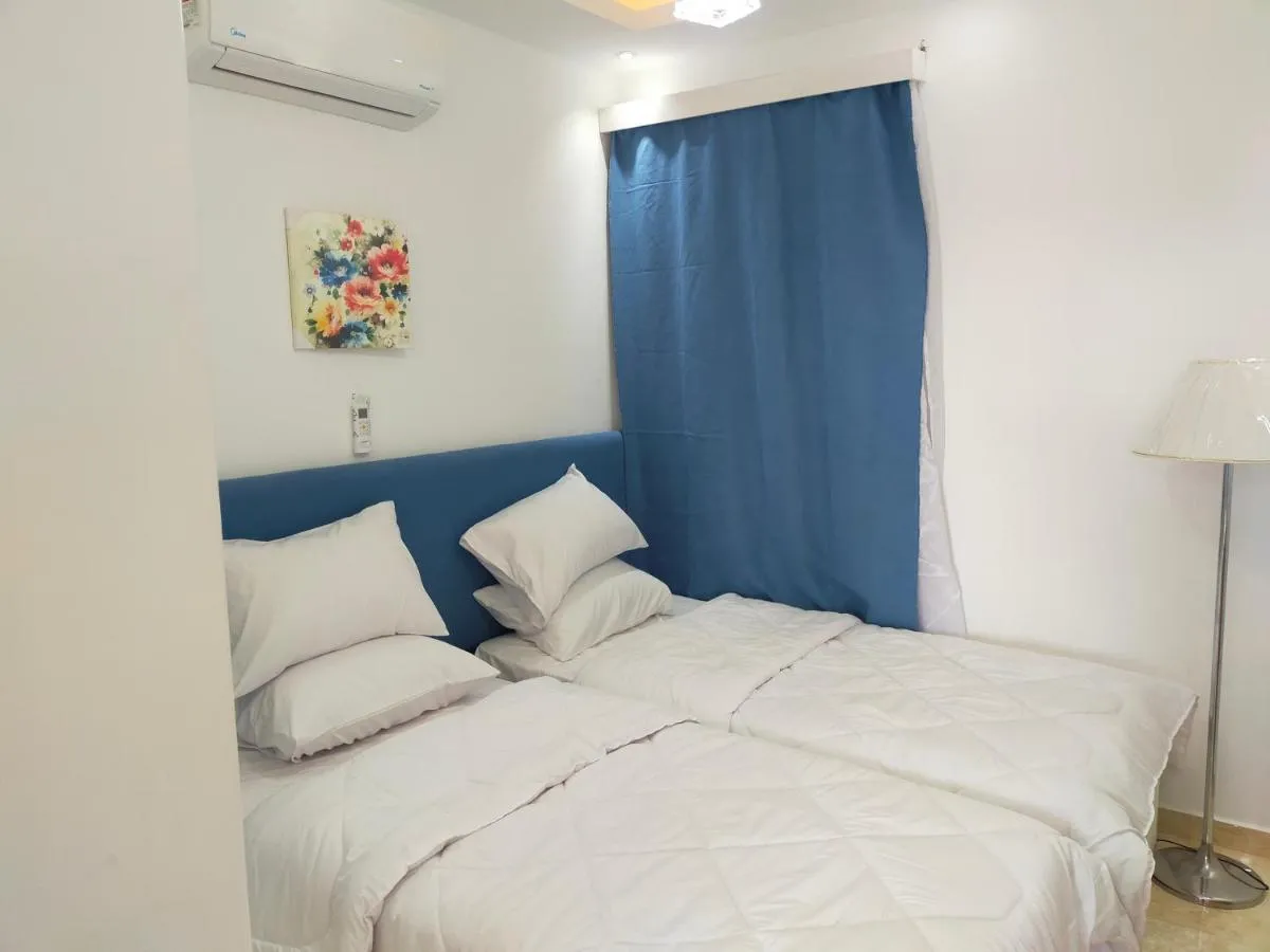 Image 5 of Red Sea Panorama