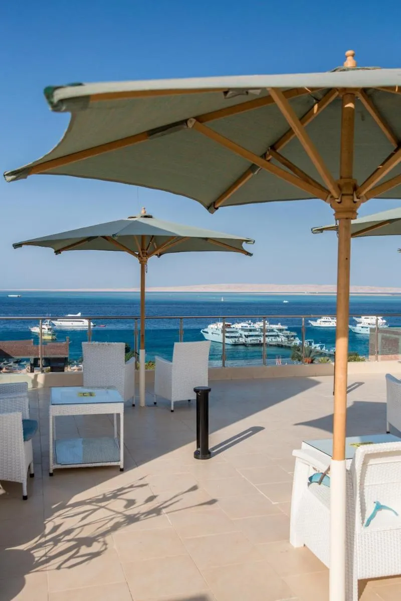 Image 3 of Redcon Suites