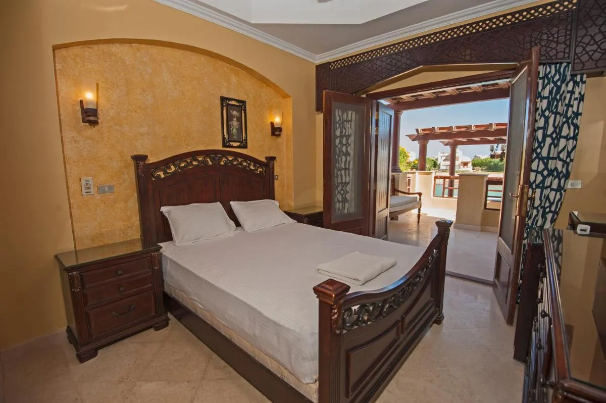 Image 6 of Rent El Gouna Lagoon Villa HEATED Private Pool BBQ