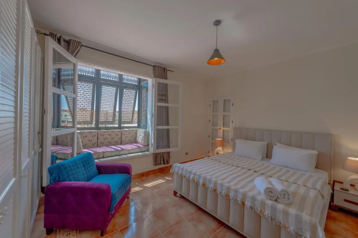 Image of SeaView Penthouse with Roof in Marina El Gouna Egypt (Center)