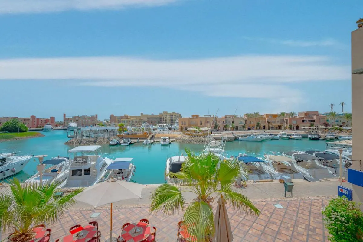 Image 2 of SeaView Penthouse with Roof in Marina El Gouna Egypt (Center)