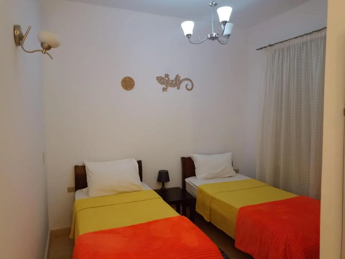 Image 1 of South marina apartment MS10 Wi-Fi available