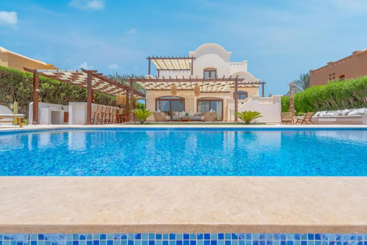 Image 2 of Stunning Luxurious 5 BR Villa at West Golf El Gouna