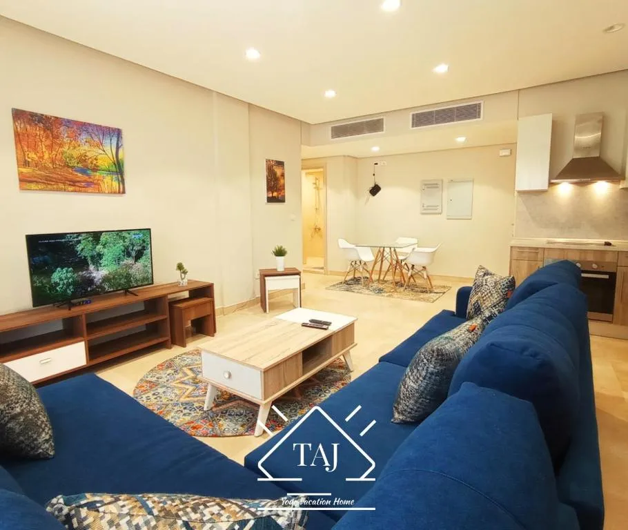 Image of Taj Home ,cozy mangroovy 2BR apartment..pool&Beach access