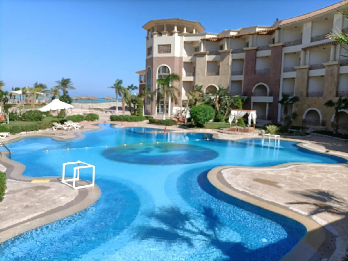 Image 2 of Tony’s Privy Beds by Red Sea