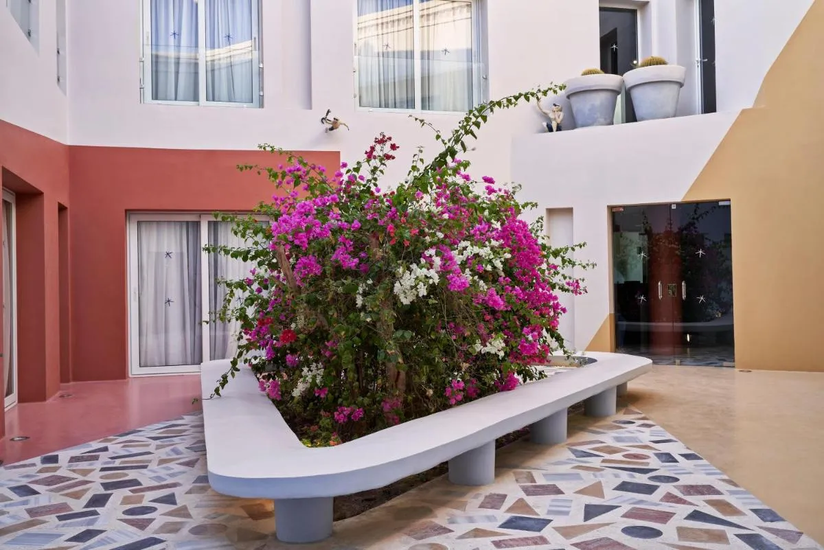 Image 2 of Turtle’s Inn Hotel