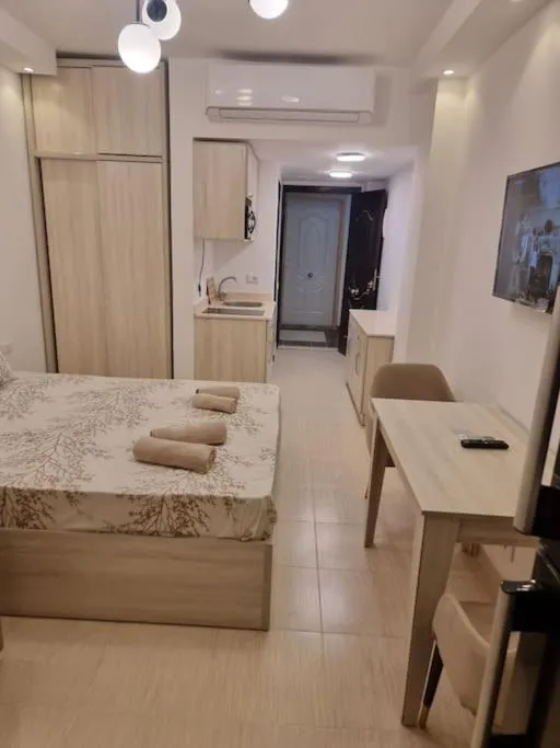 Image 5 of Upscale studio- Florenza Khamsin