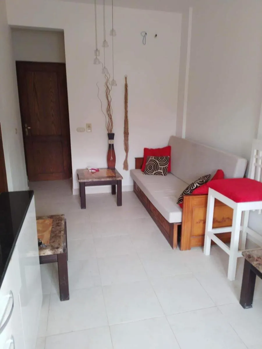 Image 1 of g. ground floor with garden