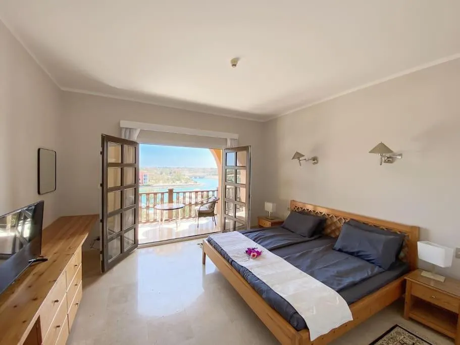 Image 6 of 2-BR Penthouse with roof terrace in Abu Tig Marina