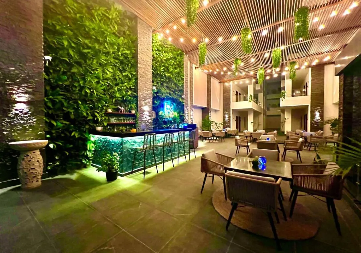 Image 4 of 3BR 2BA Serene Escape 4 Pools 1 Heated In The Winter Free WiFi Restaurant and Onsite Shop