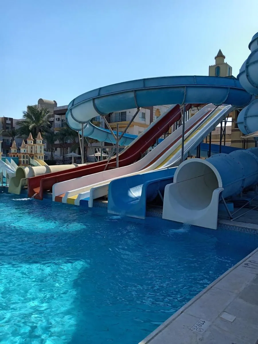 Image 3 of A two-room chalet in the village of Lale Land, Mirage Bay, Ecopark