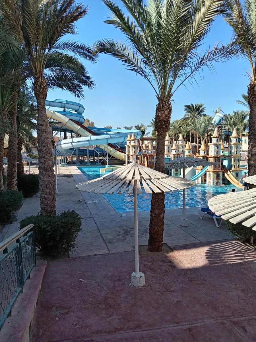 Image 6 of A two-room chalet in the village of Lale Land, Mirage Bay, Ecopark