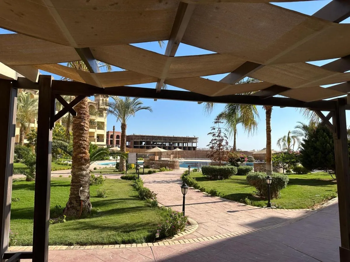 Image 6 of Al Saraya Sahl Hasheesh by Peaks