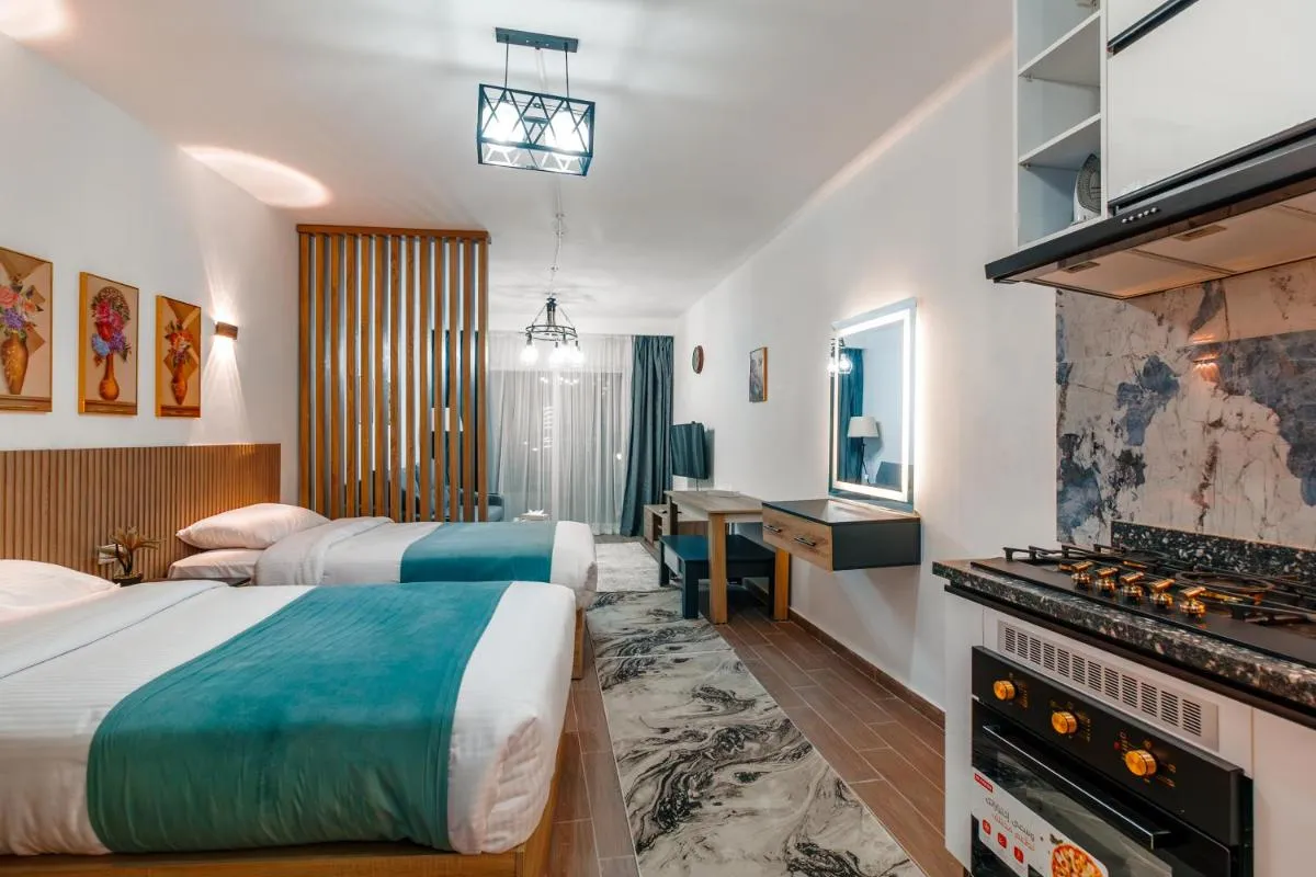 Image 4 of Al Saraya Sahl Hasheesh by Peaks