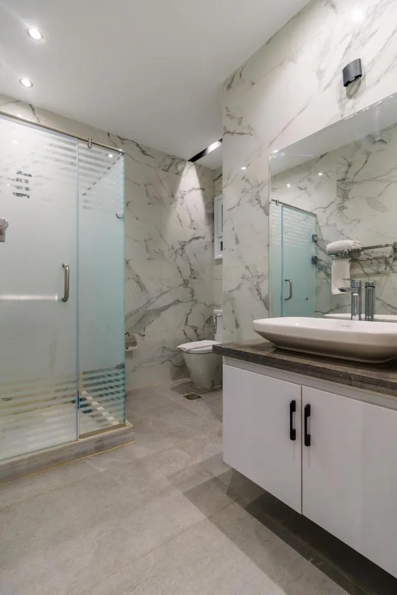 Image 3 of Al Saraya Sahl Hasheesh by Peaks