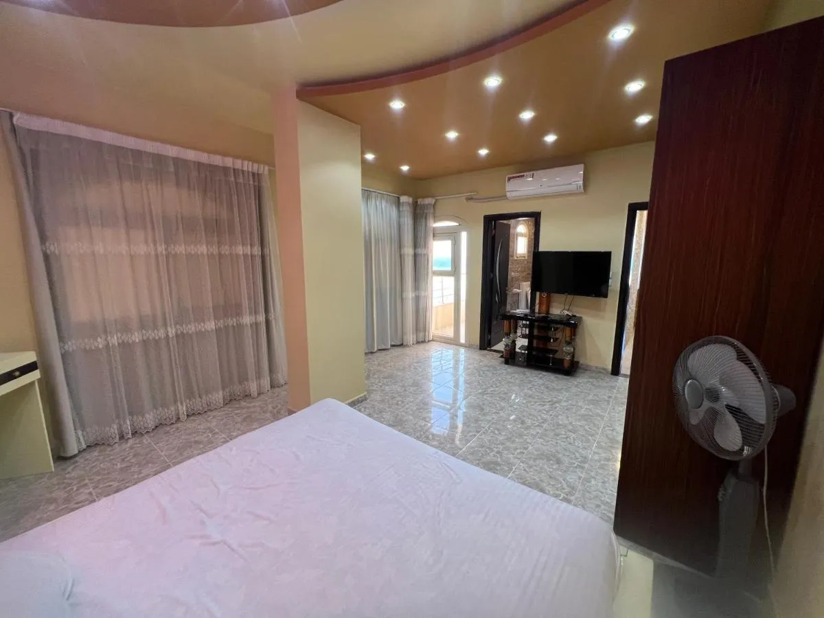 Image 6 of Apartment with sea view