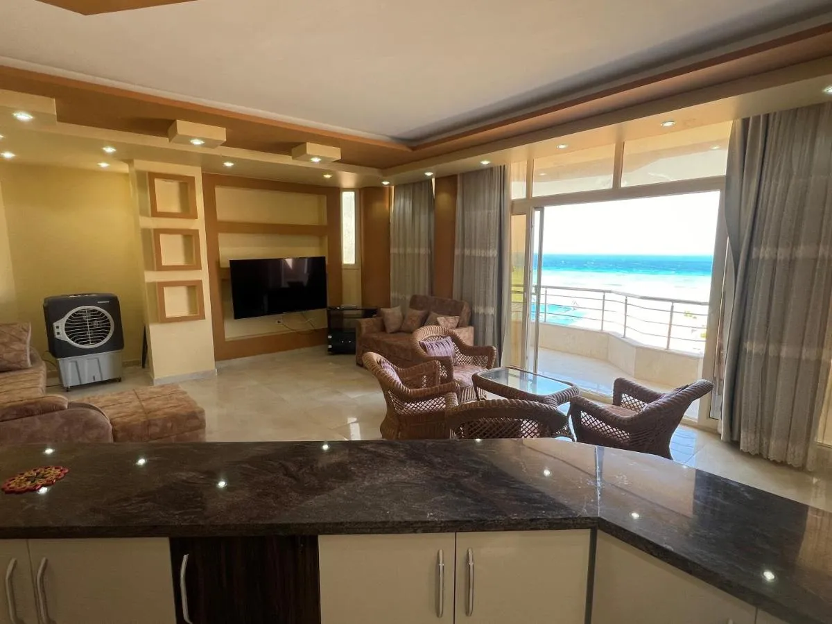 Image 4 of Apartment with sea view