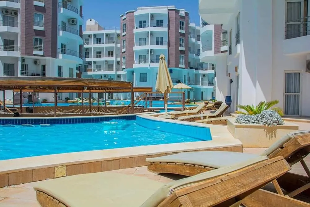 Image 1 of AquaPalms Studio F416