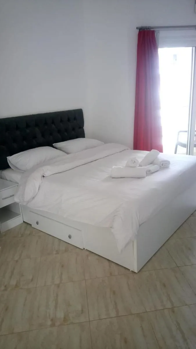 Image 3 of AquaPalms Studio F416