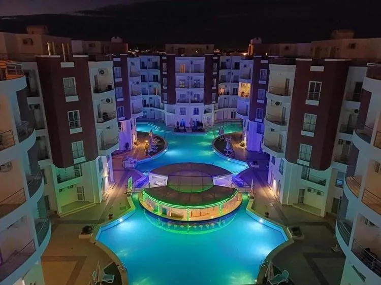 Image 2 of Aqua Palms Resort by Ivan