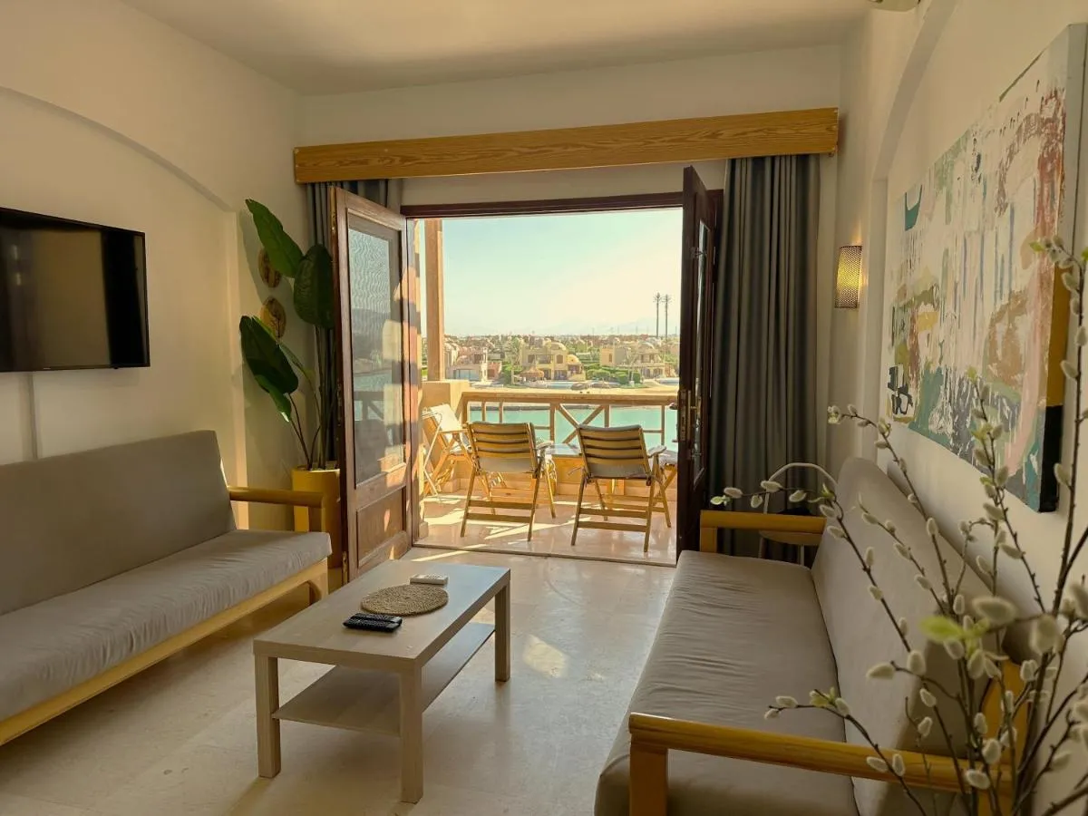 Image 2 of Artsy 1 BR Apt/ Free Pool & Lagoon Access @ElGouna