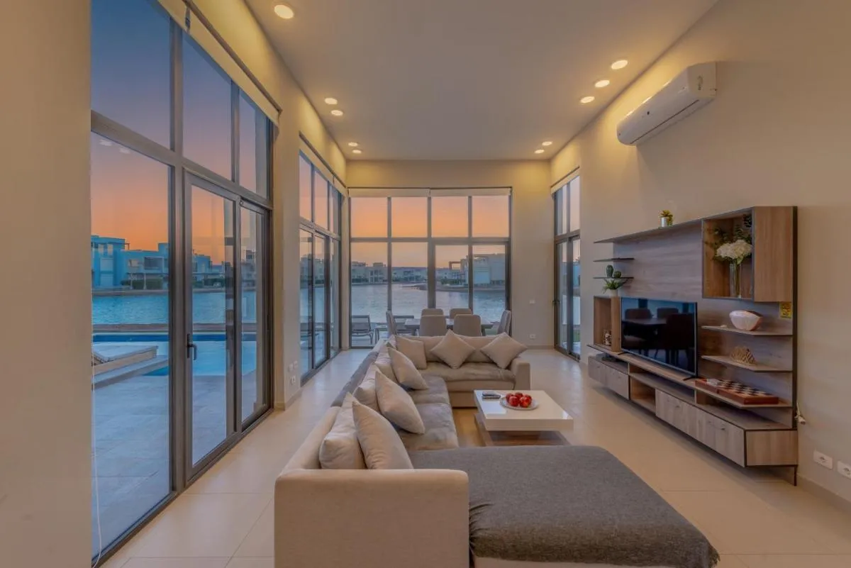 Image 4 of Ascot Bay, Premium 5BR Lagoon Beach House & Pool in Tawila, El Gouna