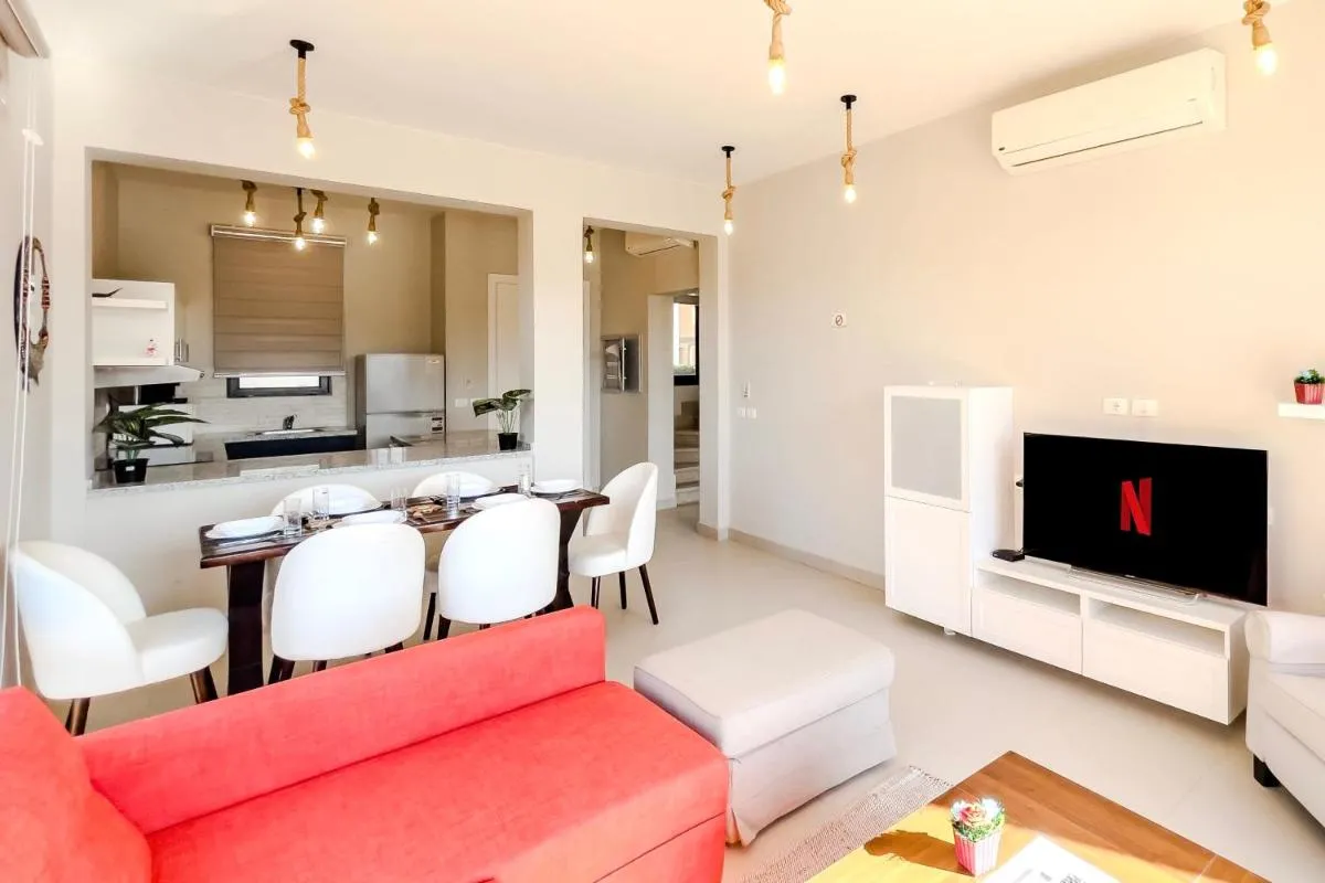 Image 3 of Astounding 3BDR Villa Tawila Pool Front