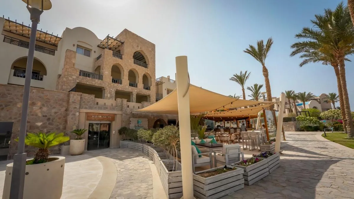 Image 6 of Azzurra Sahl Haseesh