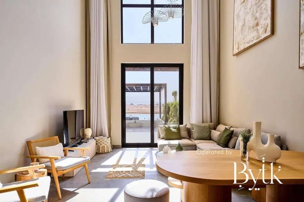 Image 2 of BYTK – Casamigos