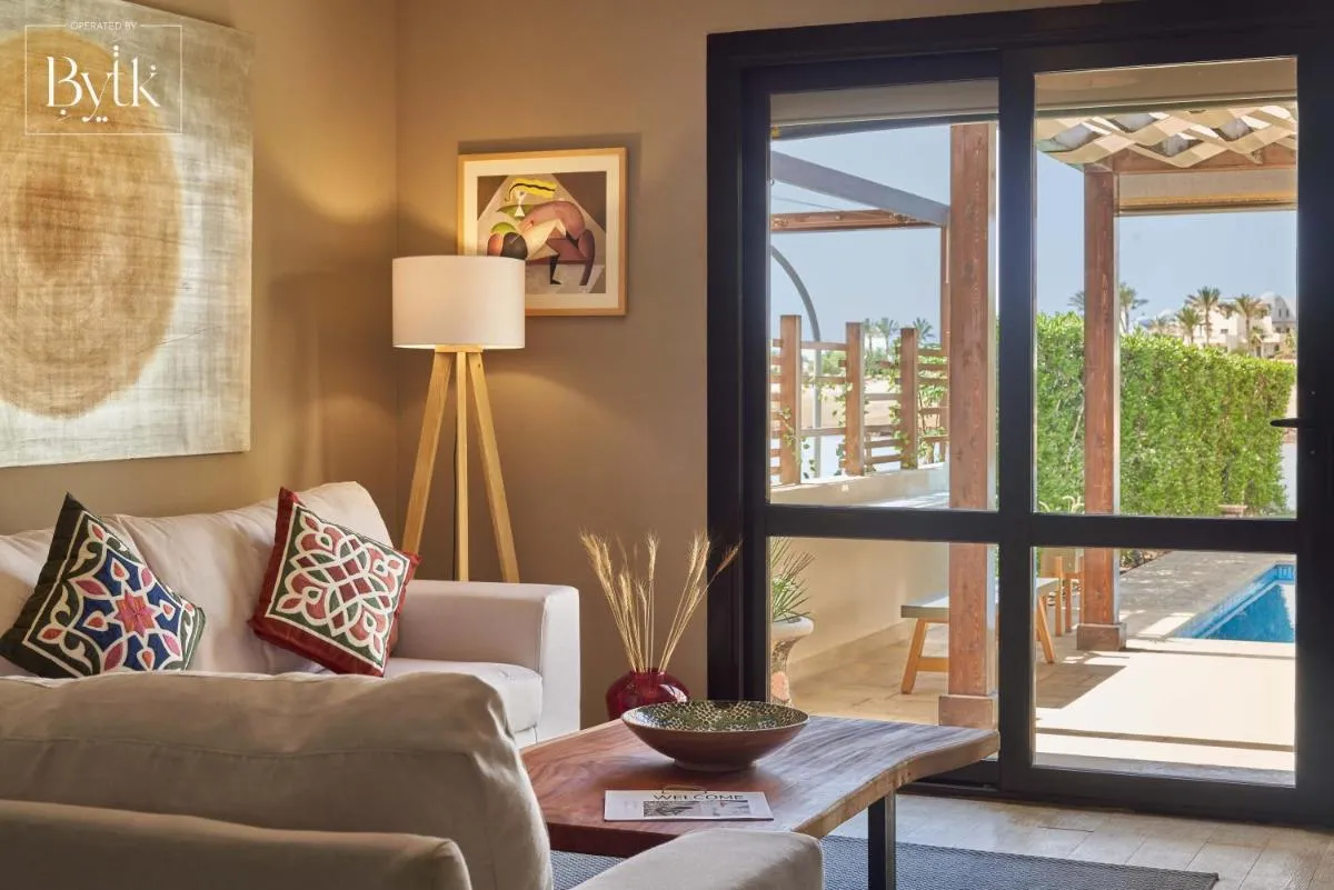 Image 1 of BYTK – La Galería