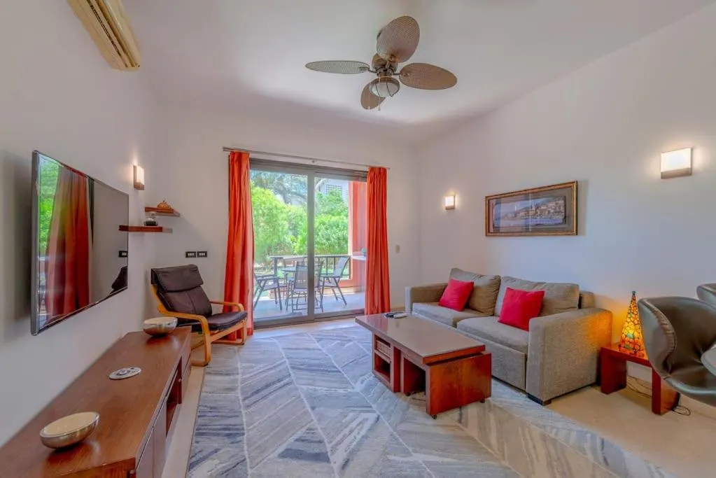 Image 3 of Beautiful apartment with terrace to the pool