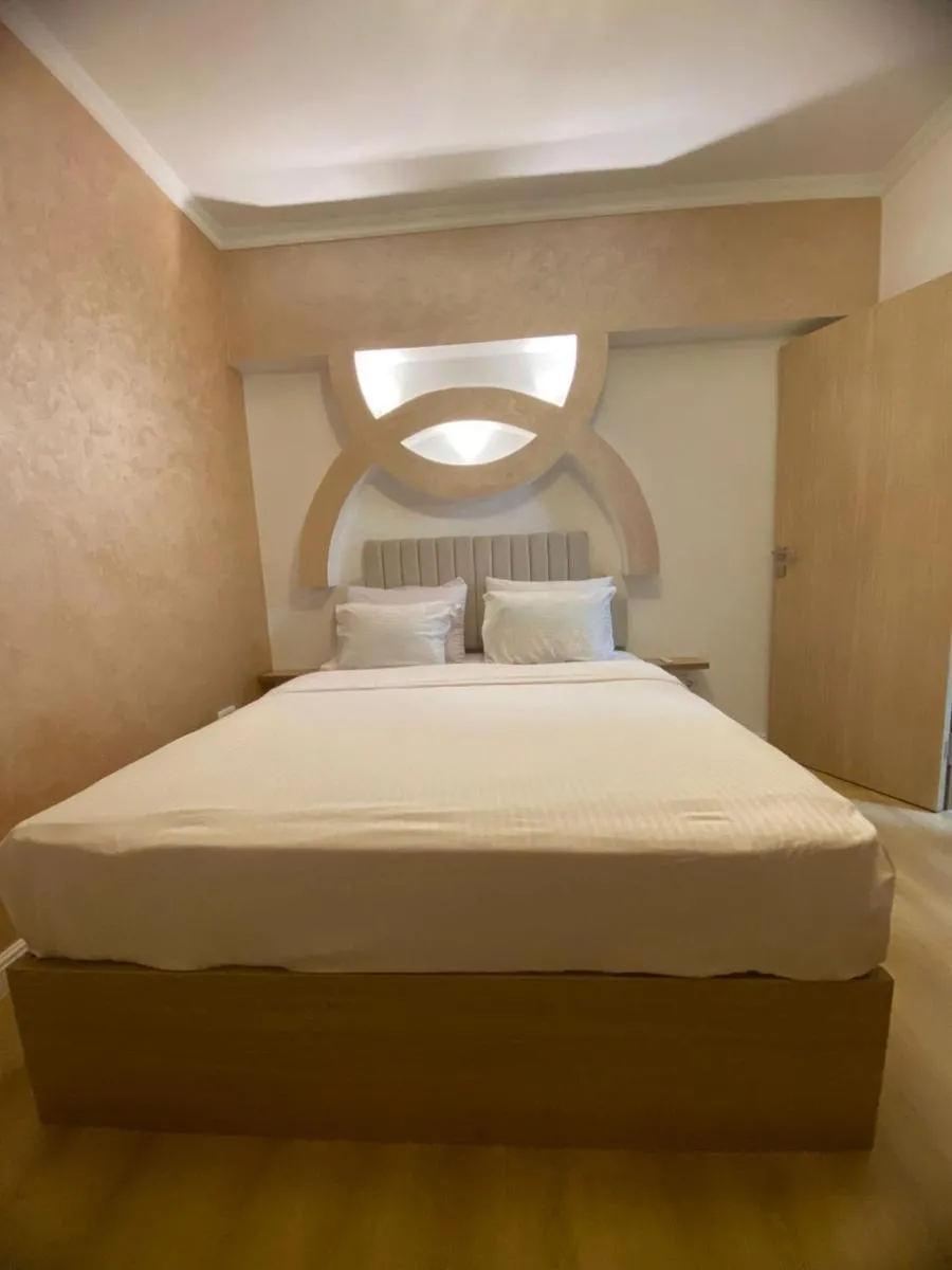 Image 3 of CC Luxurious Apartment