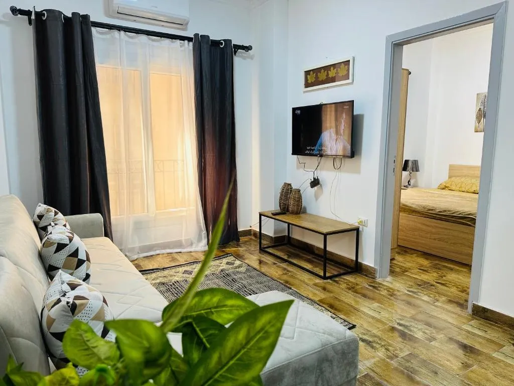 Image of Cleopatra Style City Center