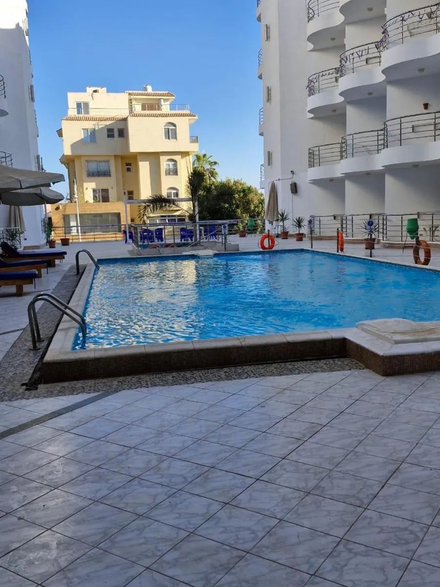 Image 5 of Diamond Resert