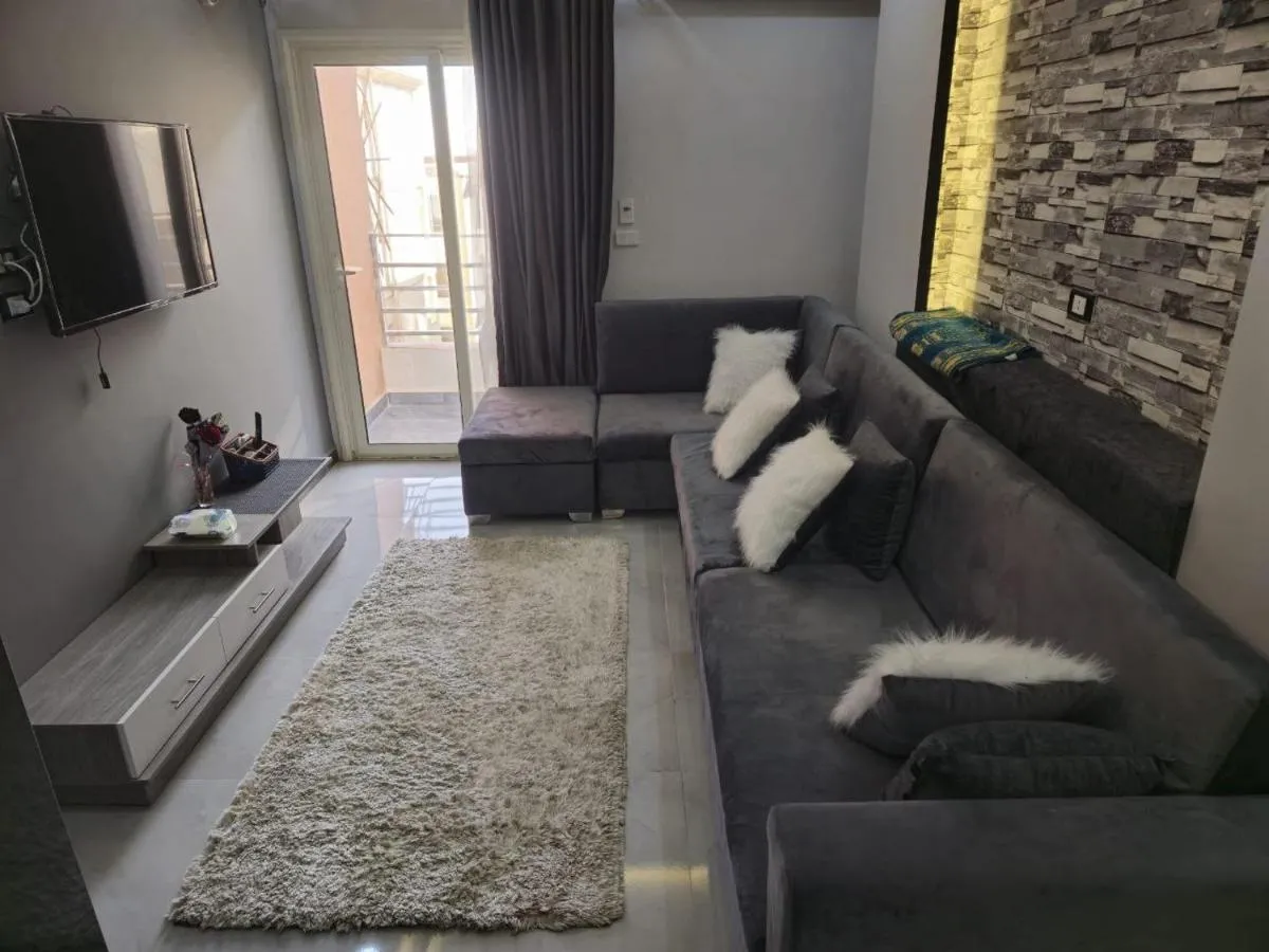 Image 2 of El Hadaba behind Raya