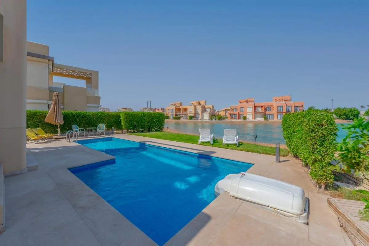 Image 2 of Elegant 4BR in Tawila, Gouna. Private Pool, Lagoon