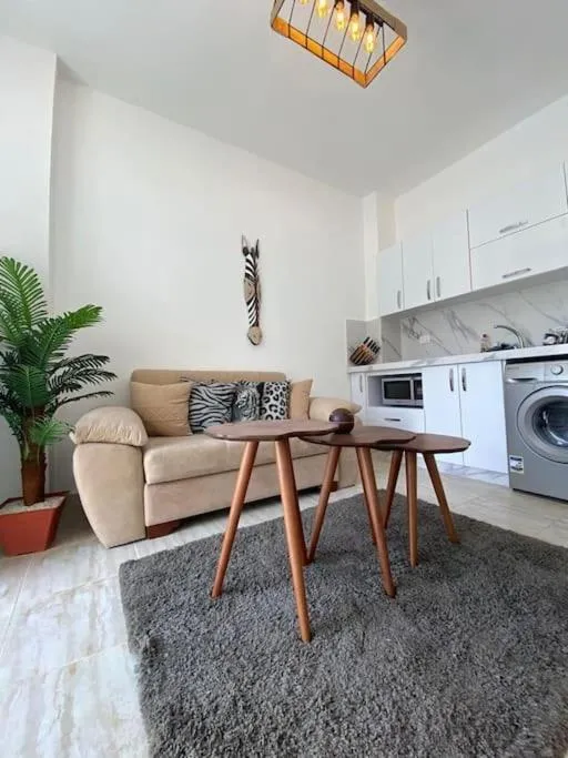 Image 4 of Elegant Stay