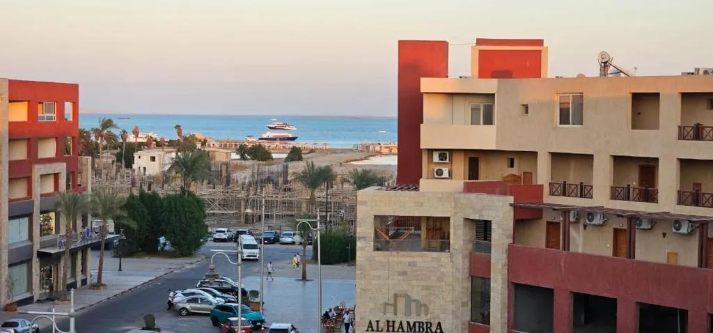 Image of Elhambra First Avenue