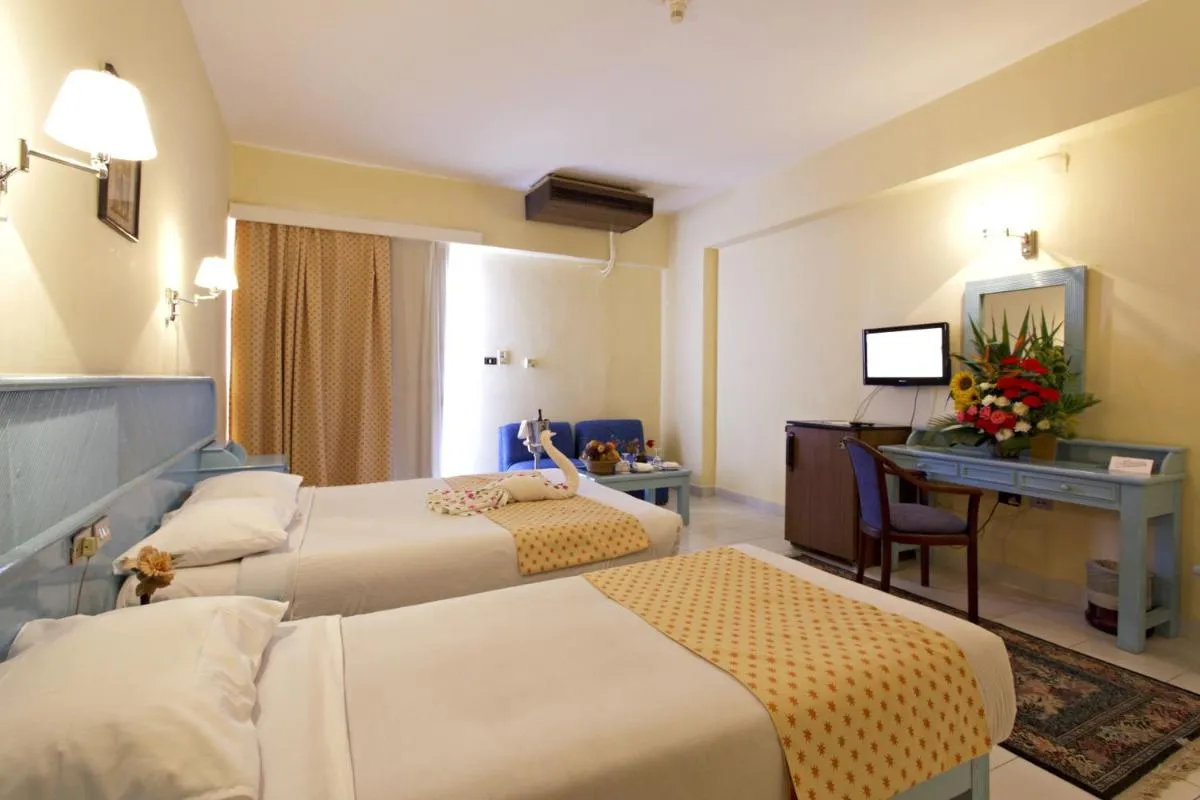 Image 2 of Empire Hotel Aqua Park