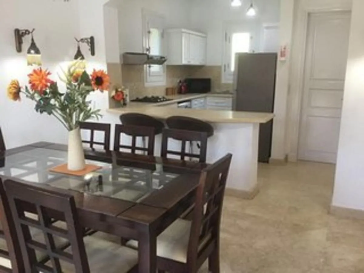 Image 2 of Extremely Private Villa with Optional Pool Heating