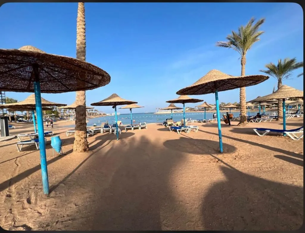 Image 4 of Family Suite in view aqua mirage bay