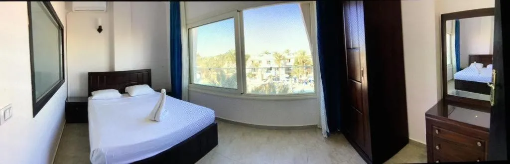 Image 6 of Family Suite in view aqua mirage bay