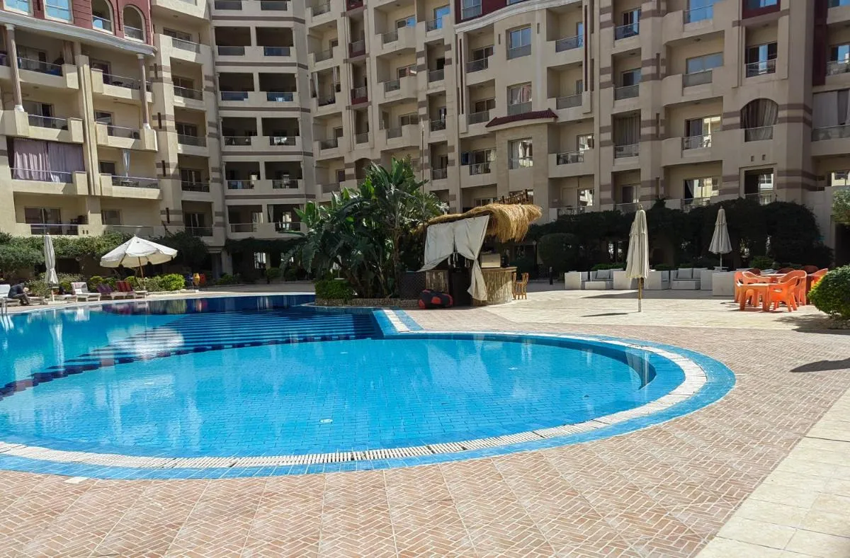 Image 2 of Florenza khamsin aprt F7