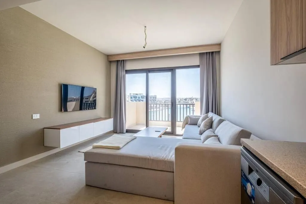 Image 1 of Freshly Minted: Fanadir Marina