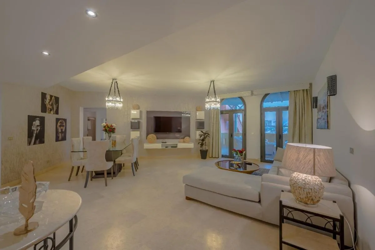 Image 5 of Heated Jacuzzi 2BR Apartment on Yacht view