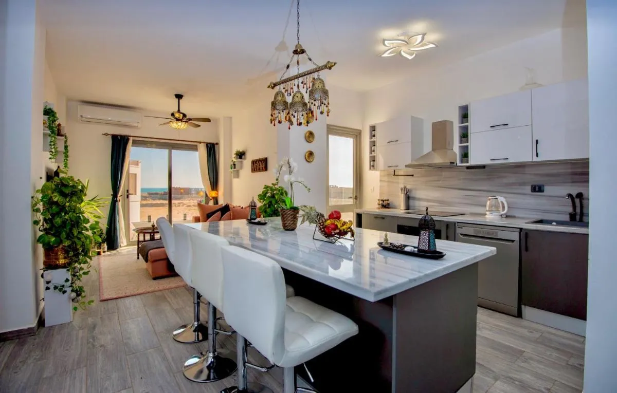 Image 1 of Heavenly 95m Luxury apt in boutique resort wifi