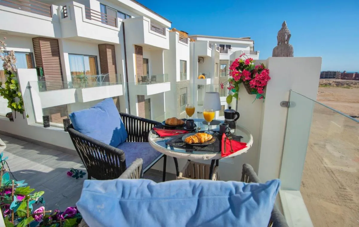 Image 5 of Heavenly 95m Luxury apt in boutique resort wifi