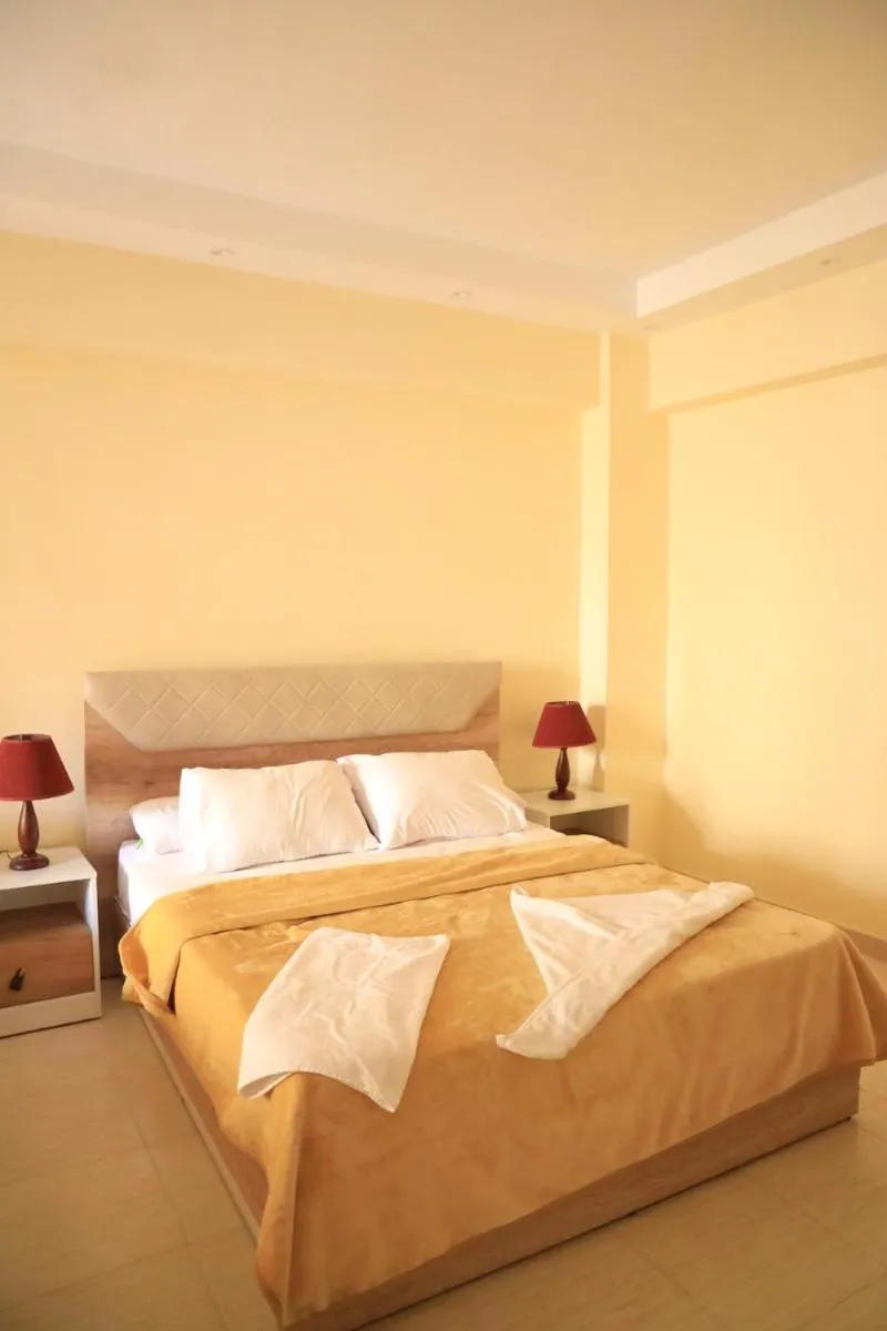 Image 3 of Kinga Apartment Florenza Khamsin