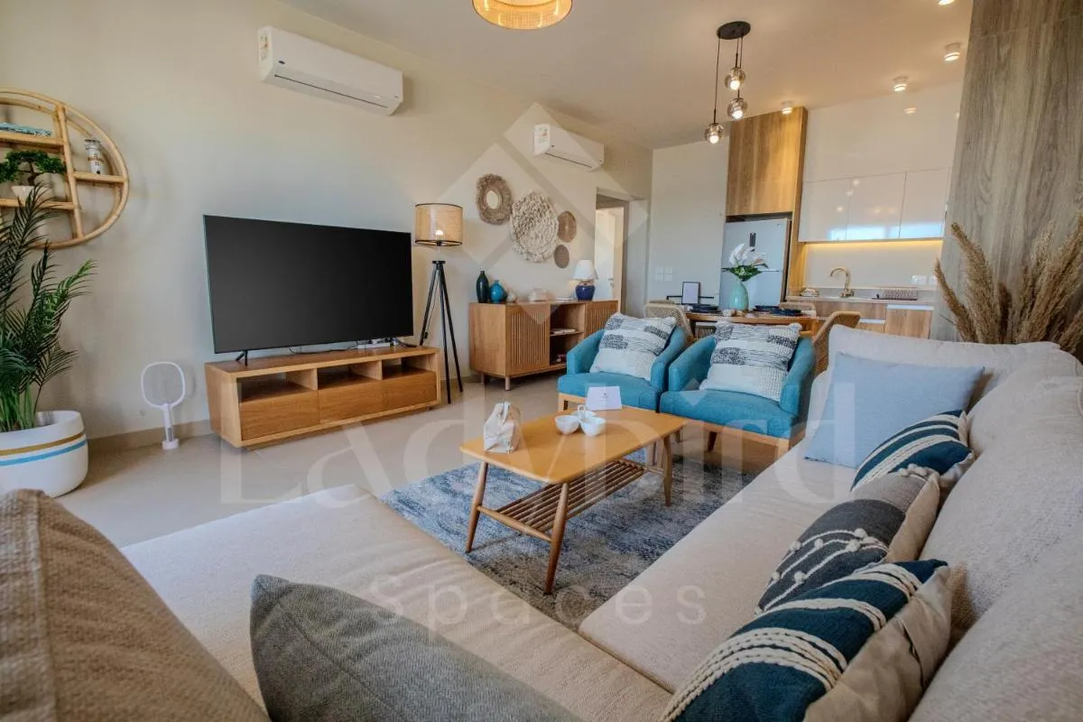 Image 5 of Ladybird – Shedwan Horizon